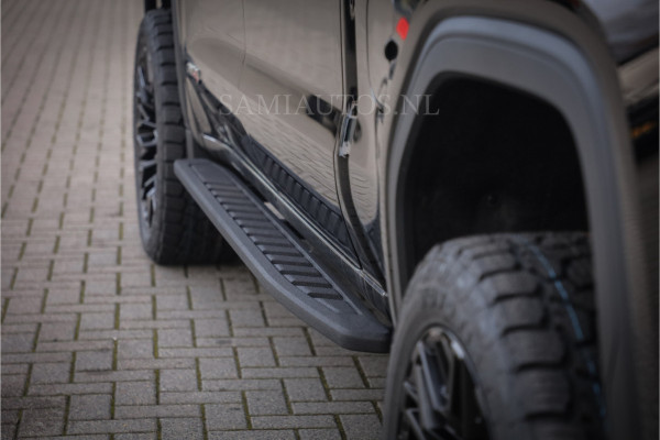 GMC Sierra AT4 6.2 V8 4X4 | VIRTUAL COCKPIT | LPG | HUD | BOM VOL | DC | RAM DEALER NEDERLAND | Dubbele Cabine met Royale 5 Zitplaatsen | BPM vrij | Nu Leverbaar uit Voorraad | Voorraad Nr 248378 |