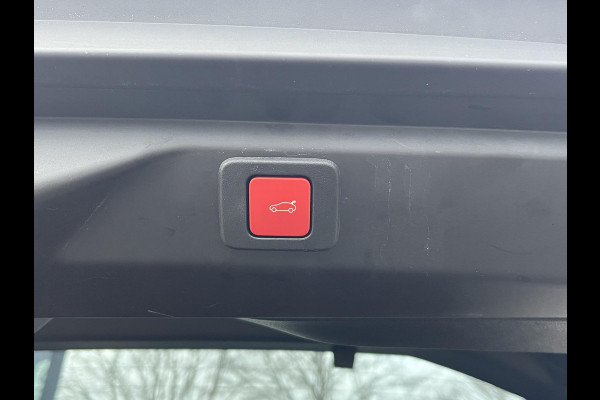 Peugeot E 3008 GT Avantage 210 73 kWh WARMTEPOMP | DODE HOEKCENSOR | DEALER ONDERHOUDEN | BTW VERREKENBAAR | RIJKLAARPRIJS incl. 12mnd BOVAG | 100% ongeval verleden vrij.