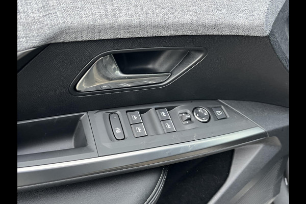 Peugeot E 3008 GT Avantage 210 73 kWh WARMTEPOMP | DODE HOEKCENSOR | DEALER ONDERHOUDEN | BTW VERREKENBAAR | RIJKLAARPRIJS incl. 12mnd BOVAG | 100% ongeval verleden vrij.