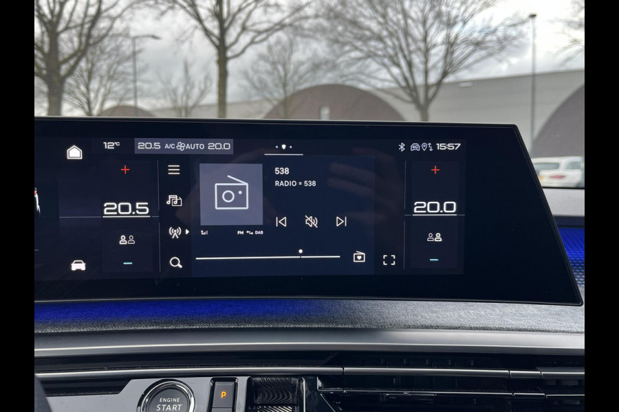 Peugeot E 3008 GT Avantage 210 73 kWh WARMTEPOMP | DODE HOEKCENSOR | DEALER ONDERHOUDEN | BTW VERREKENBAAR | RIJKLAARPRIJS incl. 12mnd BOVAG | 100% ongeval verleden vrij.