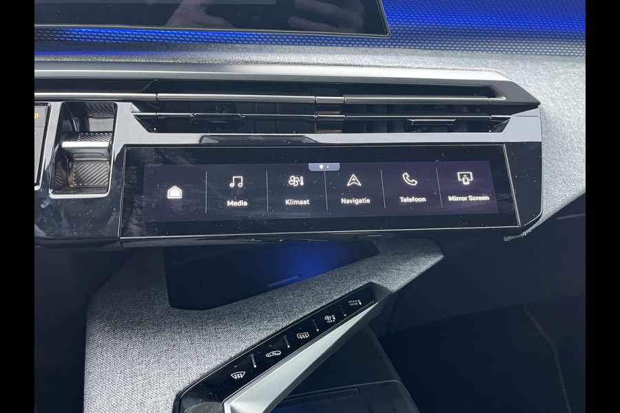 Peugeot E 3008 GT Avantage 210 73 kWh WARMTEPOMP | DODE HOEKCENSOR | DEALER ONDERHOUDEN | BTW VERREKENBAAR | RIJKLAARPRIJS incl. 12mnd BOVAG | 100% ongeval verleden vrij.