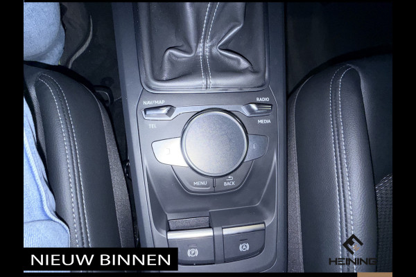 Audi Q2 35 TFSI Edition one. Pano. Apple-carplay. Navi. Keyless. Camera. ! Lesauto.