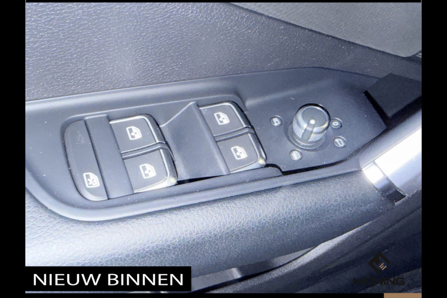 Audi Q2 35 TFSI Edition one. Pano. Apple-carplay. Navi. Keyless. Camera. ! Lesauto.