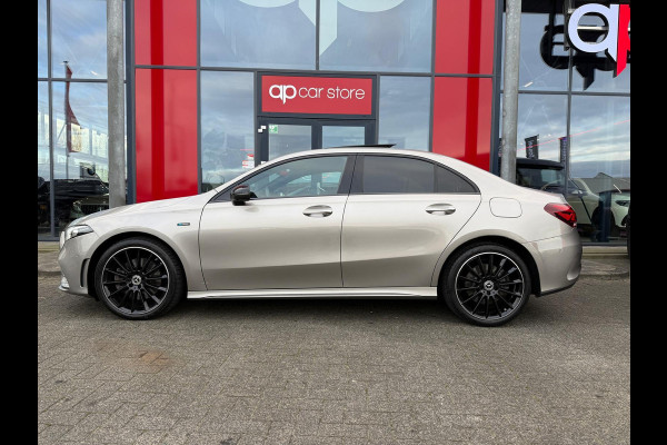 Mercedes-Benz A-Klasse 250 e AMG /Panorama/ Memory