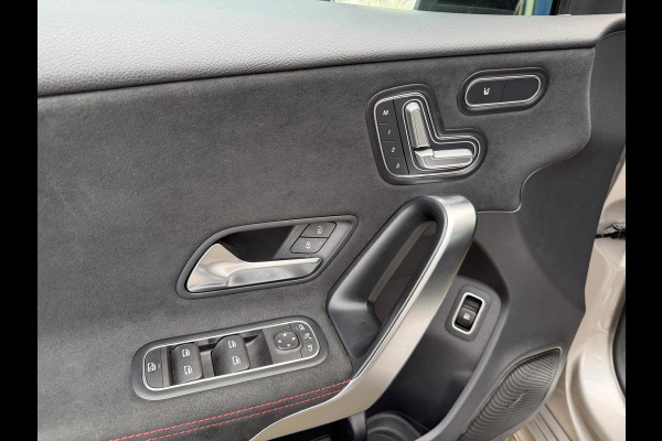 Mercedes-Benz A-Klasse 250 e AMG /Panorama/ Memory