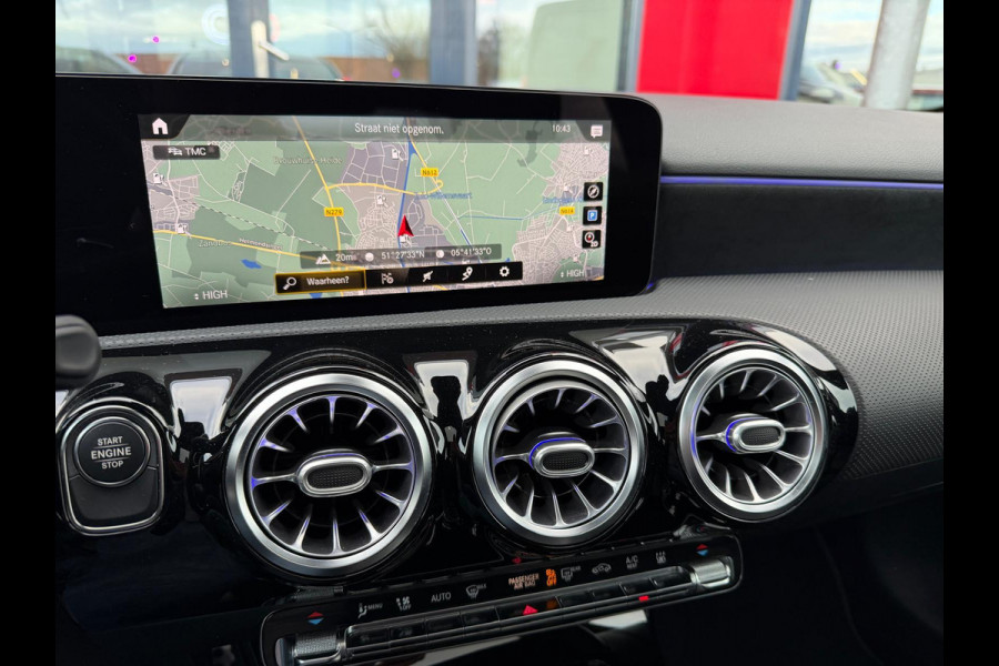 Mercedes-Benz A-Klasse 250 e AMG /Panorama/ Memory