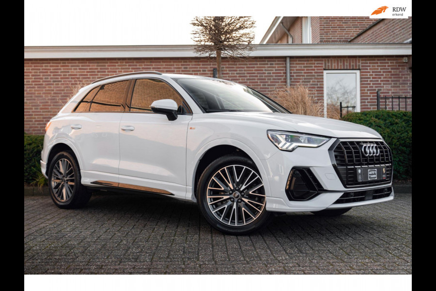Audi Q3 45 TFSI e S Edition 245 PK 3x S-Line ACC Ambiance Black Optic Keyless Camera 19''