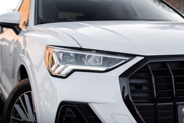 Audi Q3 45 TFSI e S Edition 245 PK 3x S-Line ACC Ambiance Black Optic Keyless Camera 19''