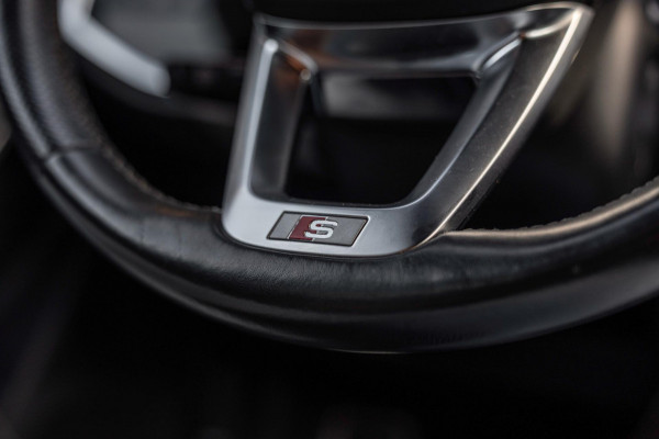 Audi Q3 45 TFSI e S Edition 245 PK 3x S-Line ACC Ambiance Black Optic Keyless Camera 19''