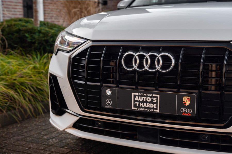 Audi Q3 45 TFSI e S Edition 245 PK 3x S-Line ACC Ambiance Black Optic Keyless Camera 19''