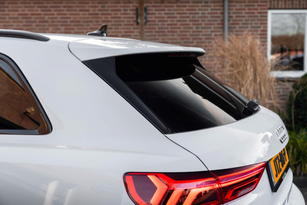 Audi Q3 45 TFSI e S Edition 245 PK 3x S-Line ACC Ambiance Black Optic Keyless Camera 19''