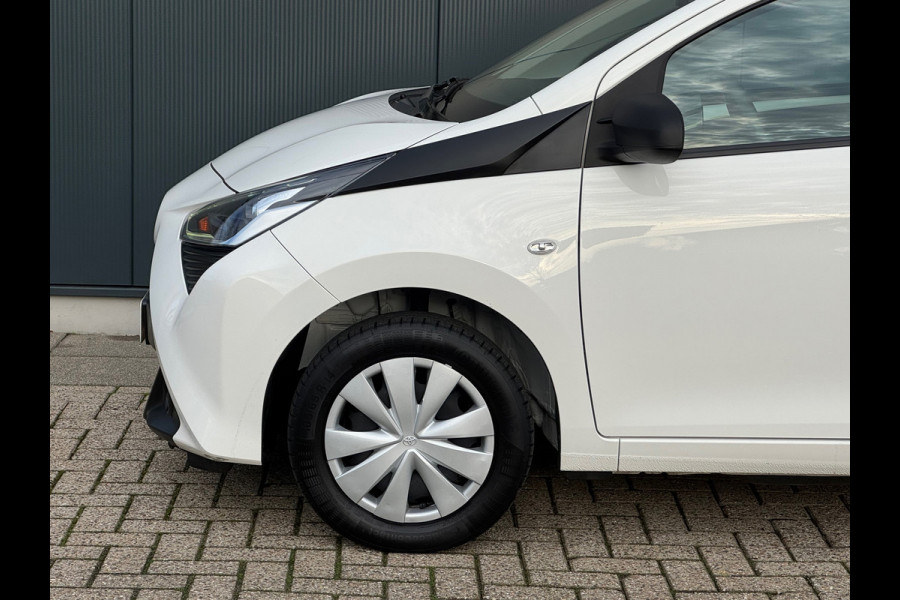 Toyota Aygo 1.0 VVT-i x * 5 deurs * Start/stop * Cruise *