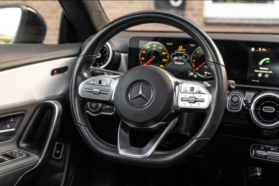 Mercedes-Benz CLA-Klasse Shooting Brake 250 e AMG Night Pakket Pano Leder Widescreen Stoelverwarming Camera 18''