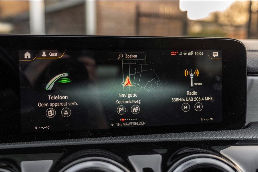 Mercedes-Benz CLA-Klasse Shooting Brake 250 e AMG Night Pakket Pano Leder Widescreen Stoelverwarming Camera 18''