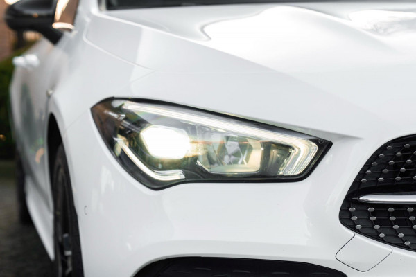 Mercedes-Benz CLA-Klasse Shooting Brake 250 e AMG Night Pakket Pano Leder Widescreen Stoelverwarming Camera 18''