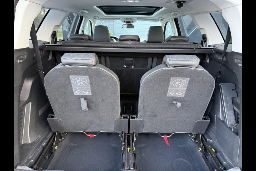 Peugeot 5008 1.2 PureTech Allure 1e Eigenaar,7 Persoons,Afn.Trekhaak,360° Camera,Pano,Apple Carplay/Android Auto,Navi,Clima,Cruise,Halfleder,N.A.P,Dealer Onderhouden,Pdc V+A,Lm velgen Extra,N.A.P,Nieuwe Apk Bij Aflevering