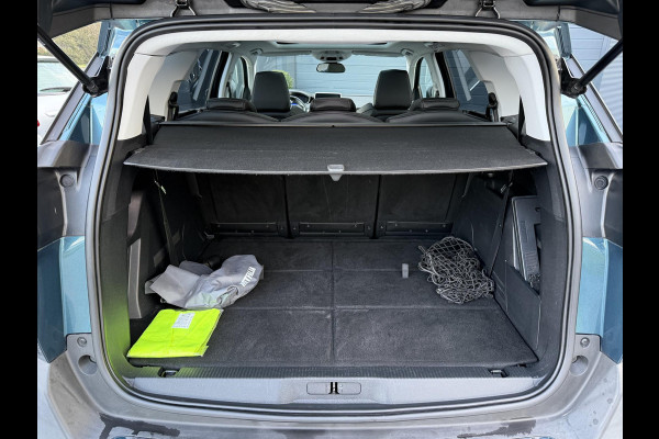 Peugeot 5008 1.2 PureTech Allure 1e Eigenaar,7 Persoons,Afn.Trekhaak,360° Camera,Pano,Apple Carplay/Android Auto,Navi,Clima,Cruise,Halfleder,N.A.P,Dealer Onderhouden,Pdc V+A,Lm velgen Extra,N.A.P,Nieuwe Apk Bij Aflevering
