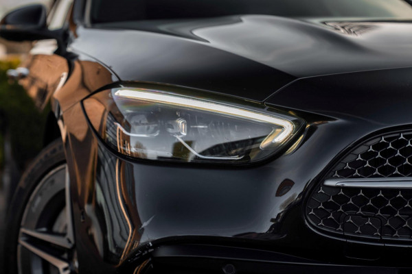 Mercedes-Benz C-Klasse Estate 300 e AMG Line 313 PK Pano 360 Camera Head-Up Ambiance Carbon 18''