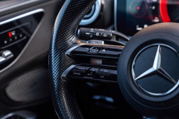 Mercedes-Benz C-Klasse Estate 300 e AMG Line 313 PK Pano 360 Camera Head-Up Ambiance Carbon 18''