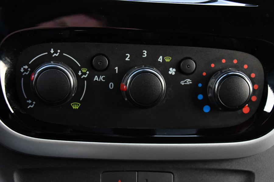 Opel Vivaro 1.6 CDTI L2H1 Sport Black Edition Camera, Cruise, 125pk, Multimedia, Trekhaak, LED, Sensoren, Trekhaak, Uniek!