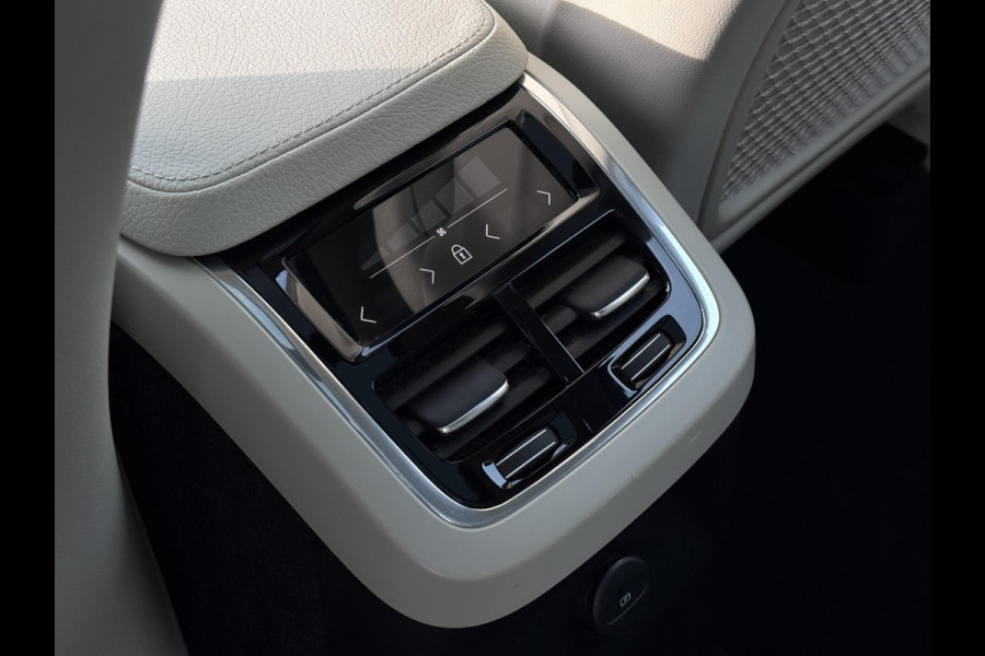 Volvo XC90 2.0 T8 Recharge AWD R-Design | Pano | Memorystoelen | Pilot Assist | Carplay | Comfortstoelen | 7 persoons