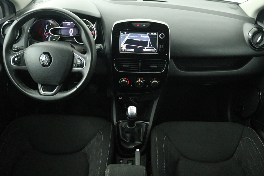 Renault Clio Estate 0.9 TCe Limited (TREKHAAK, NAVIGATIE, CAMERA, PARKEERSENSOREN, BLUETOOTH, CRUISE CONTROL)