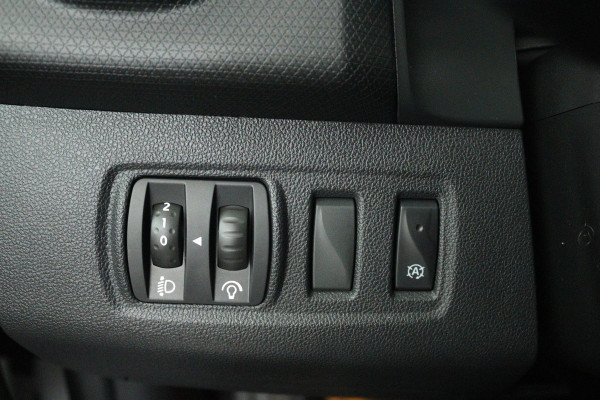 Renault Clio Estate 0.9 TCe Limited (TREKHAAK, NAVIGATIE, CAMERA, PARKEERSENSOREN, BLUETOOTH, CRUISE CONTROL)