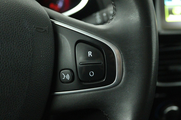 Renault Clio Estate 0.9 TCe Limited (TREKHAAK, NAVIGATIE, CAMERA, PARKEERSENSOREN, BLUETOOTH, CRUISE CONTROL)