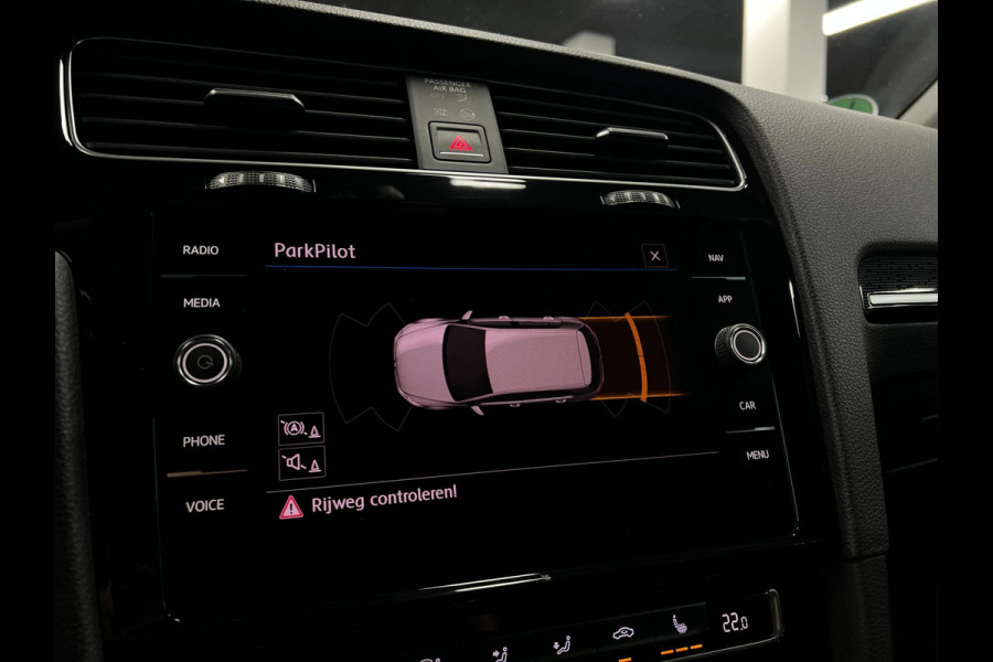 Volkswagen Golf 1.5 TSI R-Line | ACC | PDC | Carplay | LED |