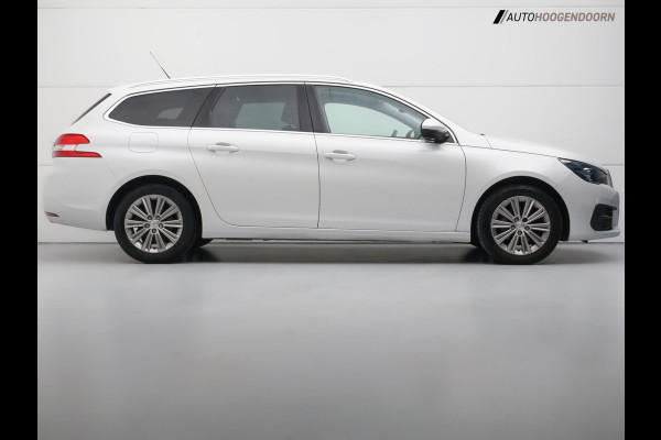 Peugeot 308 SW 1.2 PureTech Premium 130pk (PANORAMADAK,SPORTSTOELEN,PARELMOER,CAMERA,CRUISE,LEDER,APPLE CARPLAY,LED,LM-VELGEN)