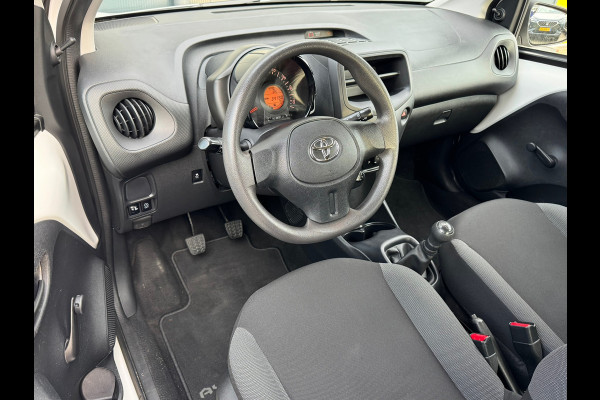 Toyota Aygo 1.0 VVT-i x * 5 deurs * Start/stop * Cruise *