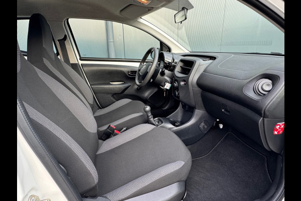 Toyota Aygo 1.0 VVT-i x * 5 deurs * Start/stop * Cruise *