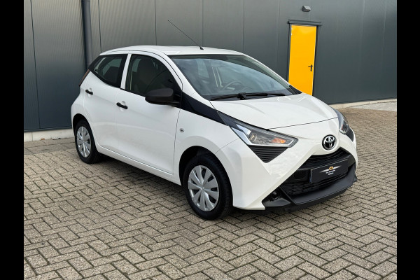 Toyota Aygo 1.0 VVT-i x * 5 deurs * Start/stop * Cruise *