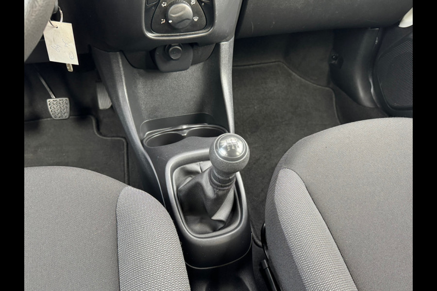 Toyota Aygo 1.0 VVT-i x * 5 deurs * Start/stop * Cruise *