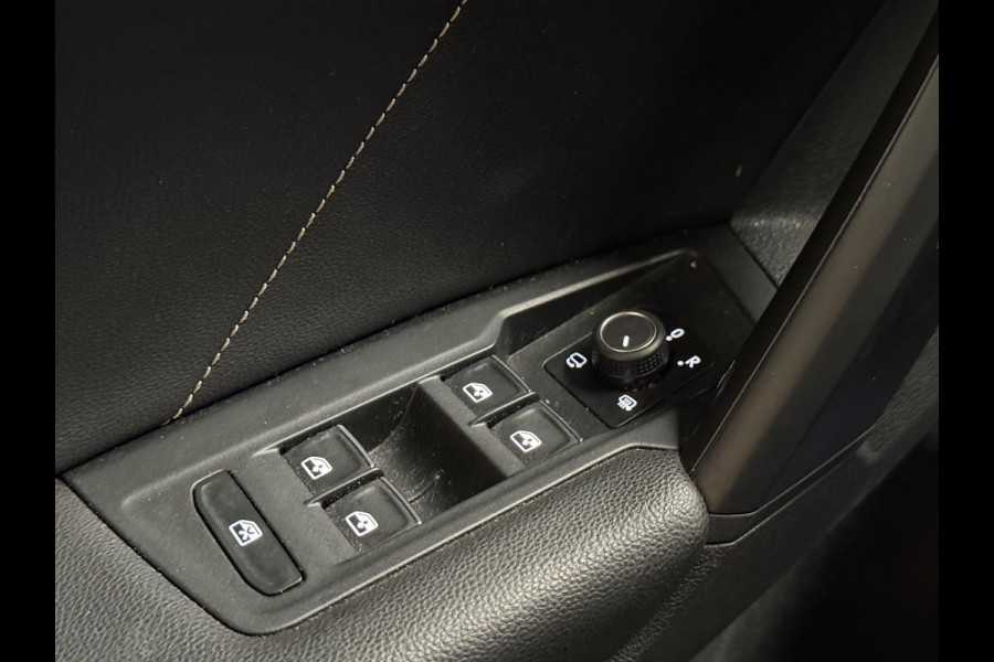 Volkswagen Tiguan 2.0 TSI 4Motion Highline Business R | Pano | Trekhaak | 360 Camera | Akrapovic | Leer | memory | Keyless