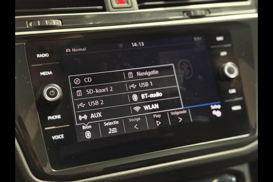 Volkswagen Tiguan 2.0 TSI 4Motion Highline Business R | Pano | Trekhaak | 360 Camera | Akrapovic | Leer | memory | Keyless