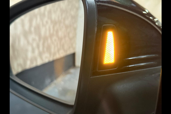 Volkswagen Tiguan 2.0 TSI 4Motion Highline Business R | Pano | Trekhaak | 360 Camera | Akrapovic | Leer | memory | Keyless