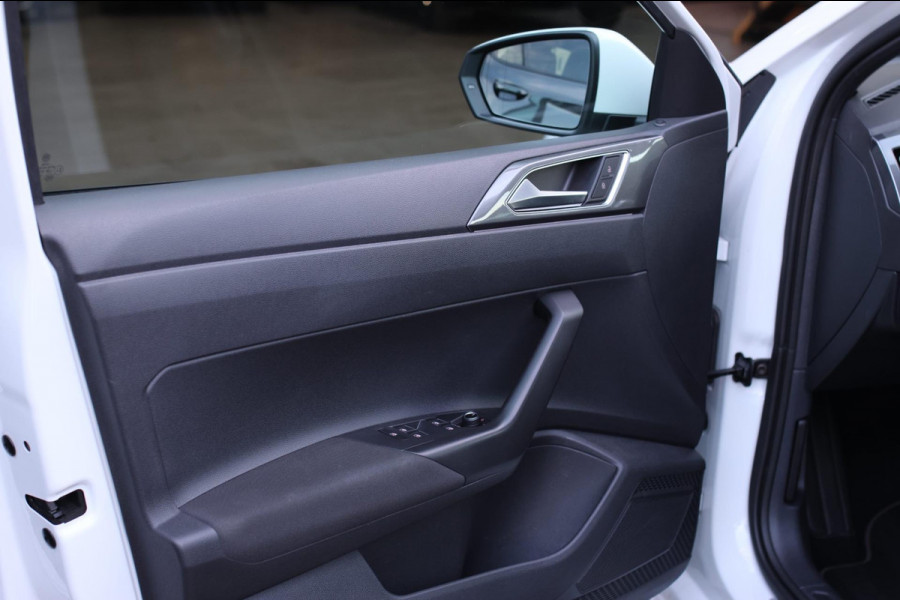 Volkswagen Polo 2.0 TSI GTI *Pano*DCC*Led*Camera*Keyless*