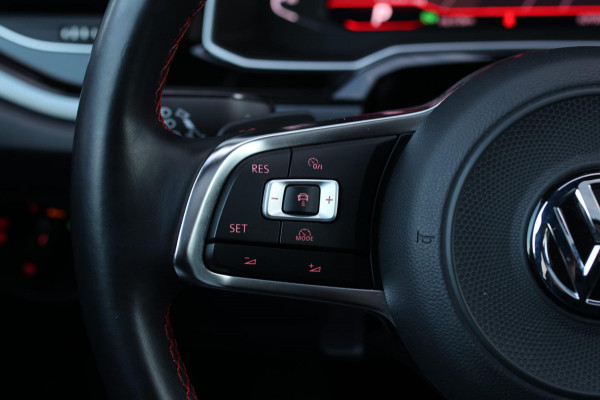 Volkswagen Polo 2.0 TSI GTI *Pano*DCC*Led*Camera*Keyless*