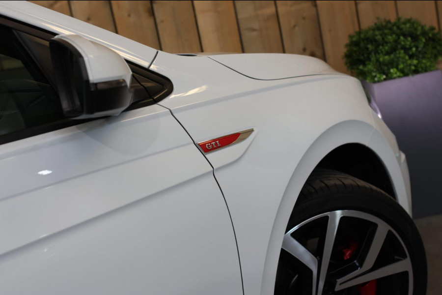 Volkswagen Polo 2.0 TSI GTI *Pano*DCC*Led*Camera*Keyless*