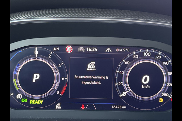 Volkswagen Arteon Shooting Brake eHYBRID 218PK DSG R-LINE BUSINESS+ TREKHAAK/360CAMERA/LEDER/HEAD-UP