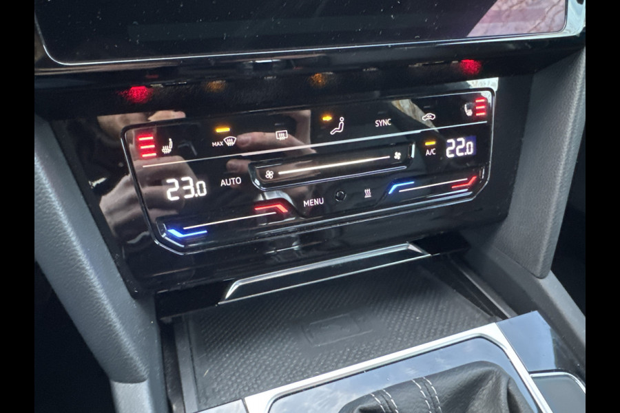 Volkswagen Arteon Shooting Brake eHYBRID 218PK DSG R-LINE BUSINESS+ TREKHAAK/360CAMERA/LEDER/HEAD-UP