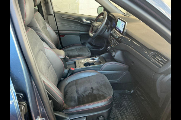 Ford Kuga 2.5 PHEV ST-Line X | Wegklapbare tekhaak | Panoramadak | Winter Pack | Adaptive cruise control | Head up Display | Camera | Dodehoeksensoren | Bang&Olufsen | 1.500 kg geremd trekgewicht