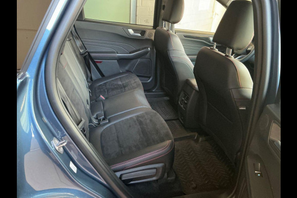 Ford Kuga 2.5 PHEV ST-Line X | Wegklapbare tekhaak | Panoramadak | Winter Pack | Adaptive cruise control | Head up Display | Camera | Dodehoeksensoren | Bang&Olufsen | 1.500 kg geremd trekgewicht