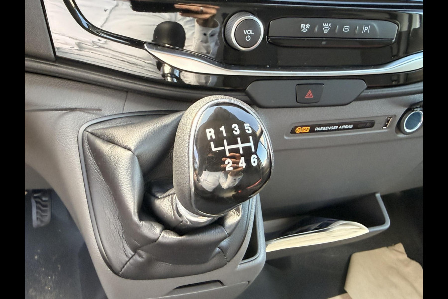 Ford Transit 350 2.0 TDCI L4H3 Trend RWD | 130pk | Navigatiesysteem SYNC4 | Stoelverwarming  | Elektrisch inklapbare buitenspiegels | Elektrisch verstelbare bestuurdersstoel | Passagiersairbag | Allweather banden | Laadruimte beschermingspakket | 150 watt/230V aansluitpunt tussen voorstoelen | Handmatige regeneratie roetfilter | Reservewiel | Centrale dubbele vergrendeling | LED Downlighter