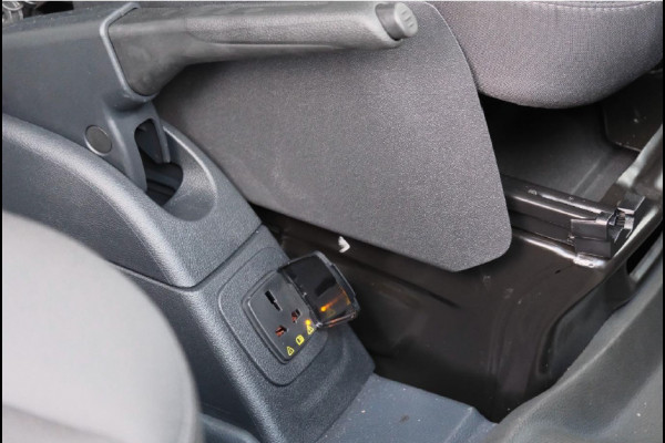 Ford Transit 350 2.0 TDCI L4H3 Trend RWD | 130pk | Navigatiesysteem SYNC4 | Stoelverwarming  | Elektrisch inklapbare buitenspiegels | Elektrisch verstelbare bestuurdersstoel | Passagiersairbag | Allweather banden | Laadruimte beschermingspakket | 150 watt/230V aansluitpunt tussen voorstoelen | Handmatige regeneratie roetfilter | Reservewiel | Centrale dubbele vergrendeling | LED Downlighter