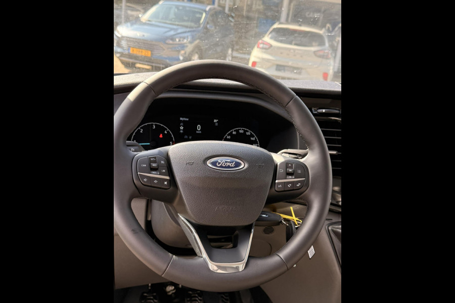 Ford Transit 350 2.0 TDCI L4H3 Trend RWD | SCI | 130pk | Navigatiesysteem SYNC4 | Stoelverwarming  | Elektrisch inklapbare buitenspiegels | Elektrisch verstelbare bestuurdersstoel | Passagiersairbag | Allweather banden | Laadruimte beschermingspakket | 150 watt/230V aansluitpunt tussen voorstoelen | Handmatige regeneratie roetfilter | Reservewiel | Centrale dubbele vergrendeling | LED Downlighter
