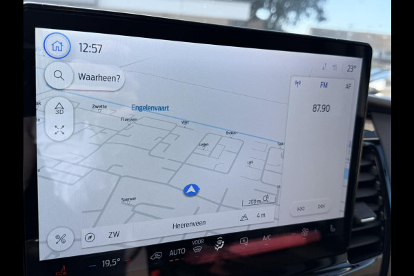 Ford Transit 350 2.0 TDCI L4H3 Trend RWD | SCI | 130pk | Navigatiesysteem SYNC4 | Stoelverwarming  | Elektrisch inklapbare buitenspiegels | Elektrisch verstelbare bestuurdersstoel | Passagiersairbag | Allweather banden | Laadruimte beschermingspakket | 150 watt/230V aansluitpunt tussen voorstoelen | Handmatige regeneratie roetfilter | Reservewiel | Centrale dubbele vergrendeling | LED Downlighter