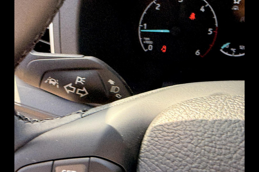 Ford Transit 350 2.0 TDCI L4H3 Trend RWD | SCI | 130pk | Navigatiesysteem SYNC4 | Stoelverwarming  | Elektrisch inklapbare buitenspiegels | Elektrisch verstelbare bestuurdersstoel | Passagiersairbag | Allweather banden | Laadruimte beschermingspakket | 150 watt/230V aansluitpunt tussen voorstoelen | Handmatige regeneratie roetfilter | Reservewiel | Centrale dubbele vergrendeling | LED Downlighter