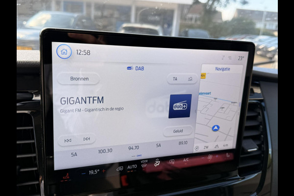 Ford Transit 350 2.0 TDCI L4H3 Trend RWD | SCI | 130pk | Navigatiesysteem SYNC4 | Stoelverwarming  | Elektrisch inklapbare buitenspiegels | Elektrisch verstelbare bestuurdersstoel | Passagiersairbag | Allweather banden | Laadruimte beschermingspakket | 150 watt/230V aansluitpunt tussen voorstoelen | Handmatige regeneratie roetfilter | Reservewiel | Centrale dubbele vergrendeling | LED Downlighter